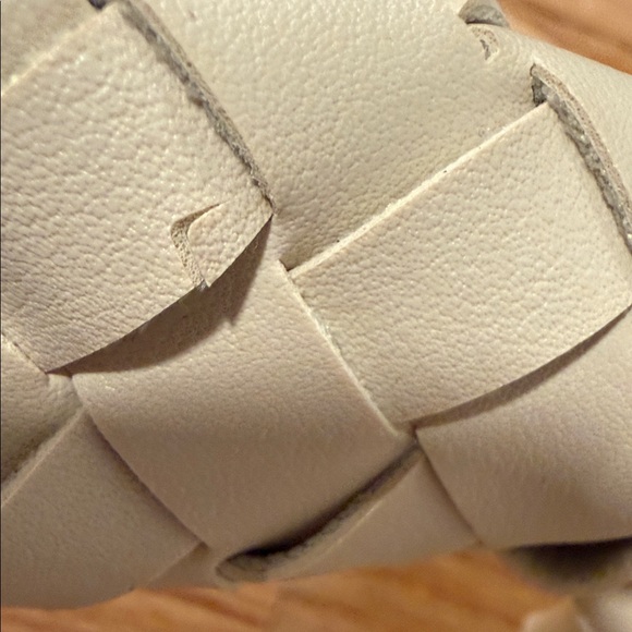 Urban Expressions Cream Chic Cream Woven Hobo Bag Bottega Vibes New Gold Hardwar - Picture 8 of 9